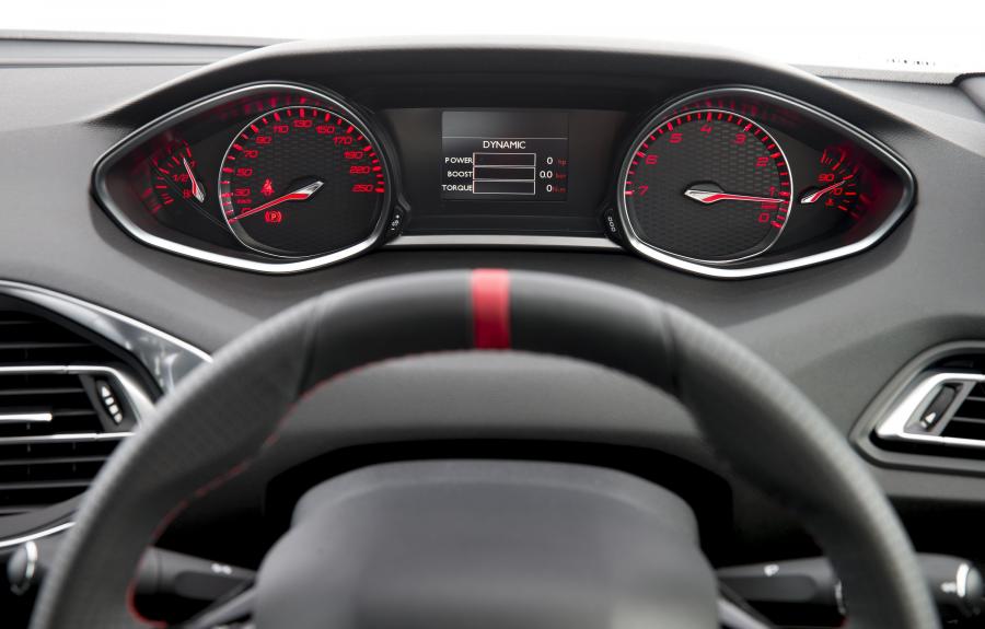  Peugeot 308 GTi 2016 года  (AU) (фото 26 из 30)